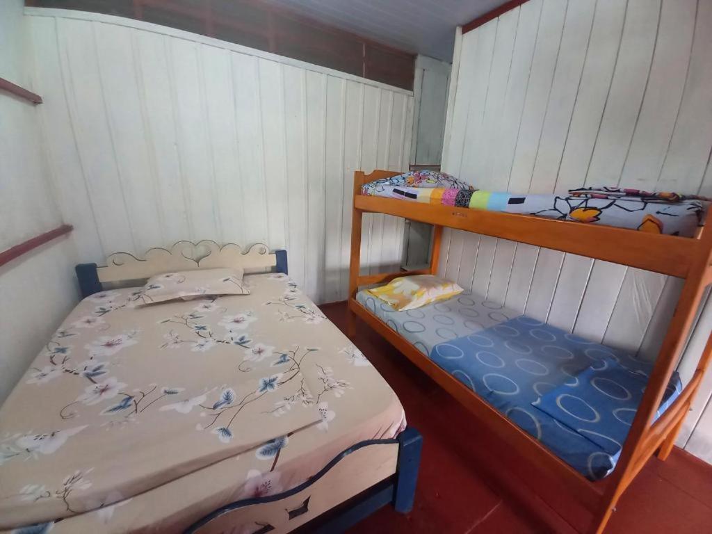 Hostal Y Artesanias Tachiwa Puerto Nariño Екстериор снимка